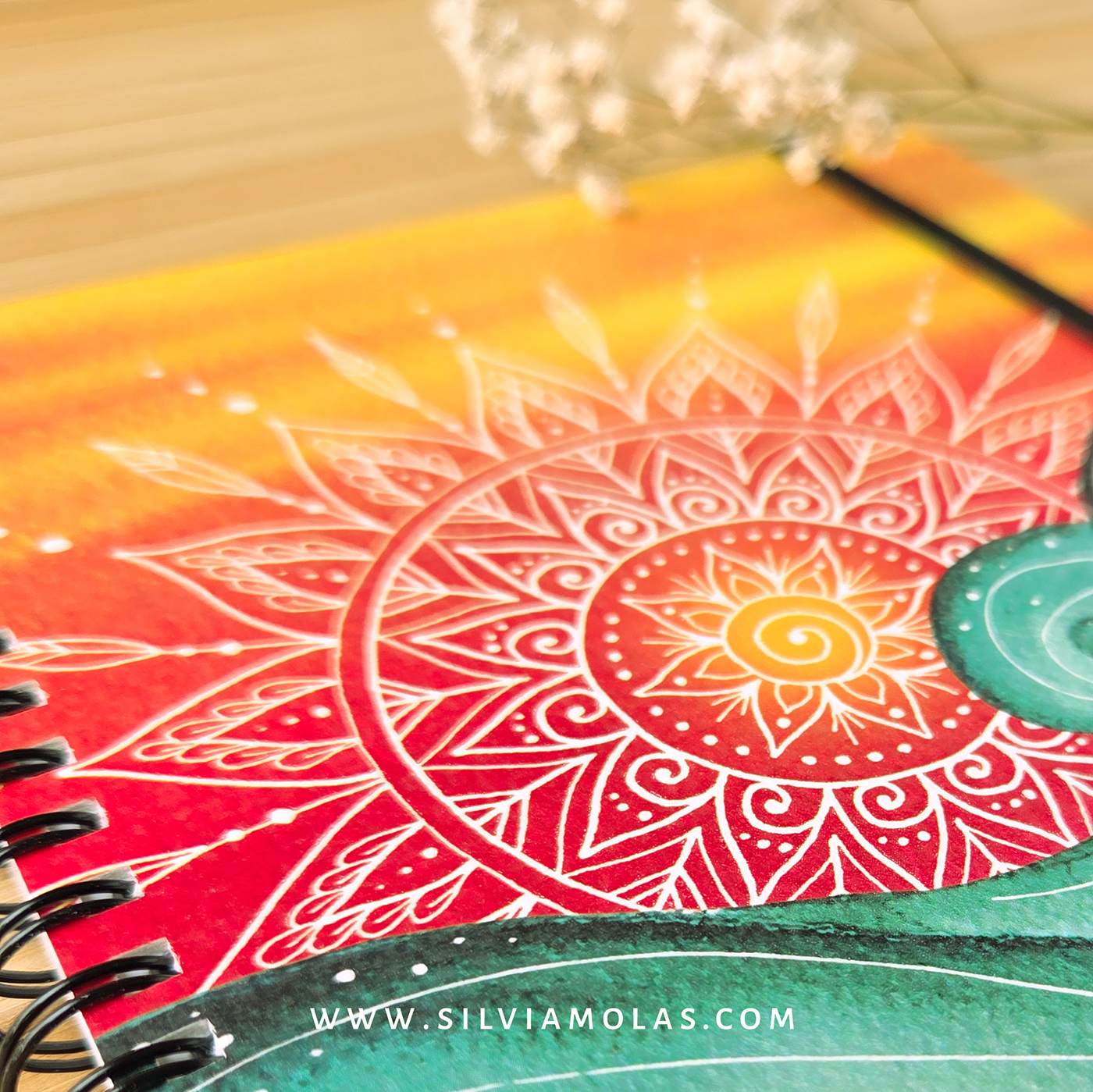 Libreta_A5_SolOnades_Foto3 Llibreta A5 (15x21 cm) “Sol i onades” Gaudir la vida és trobar motius per celebrar-la.