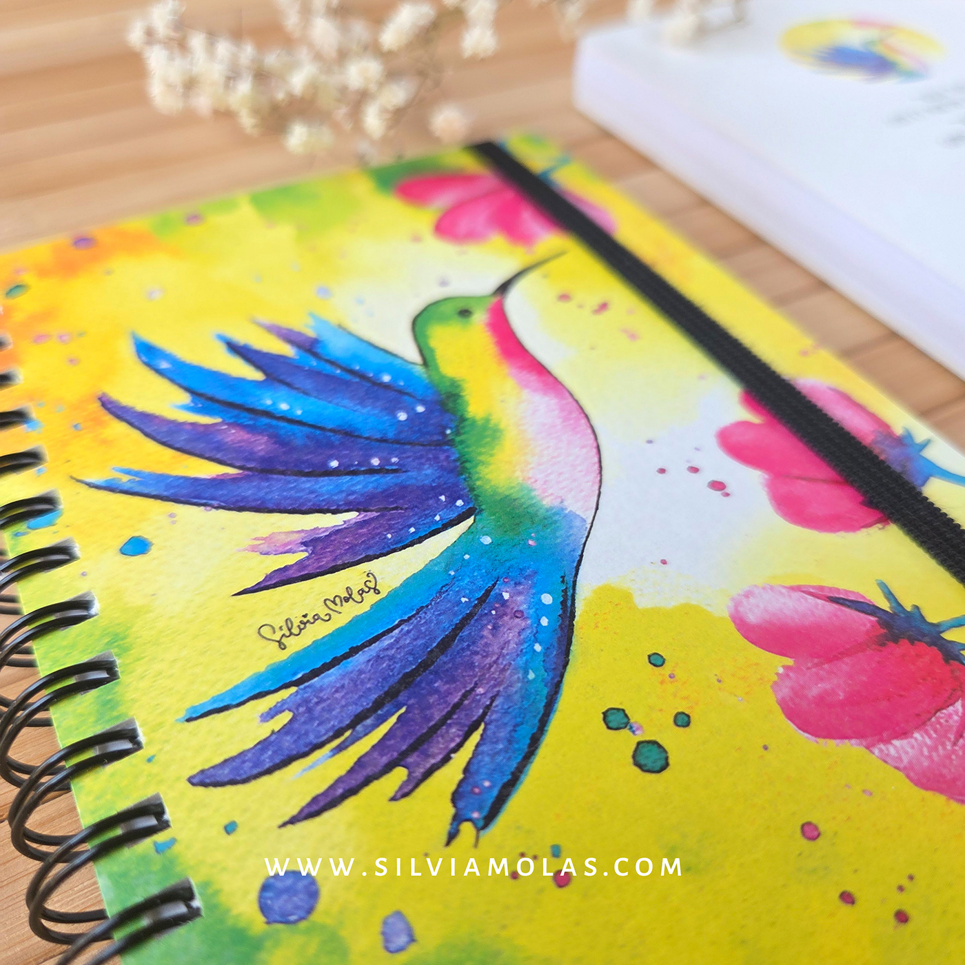 Libreta_A6_Colibri_Foto3 Llibreta 10x15 cm “Colibrí” Vola tan alt com et portin els teus somnis.